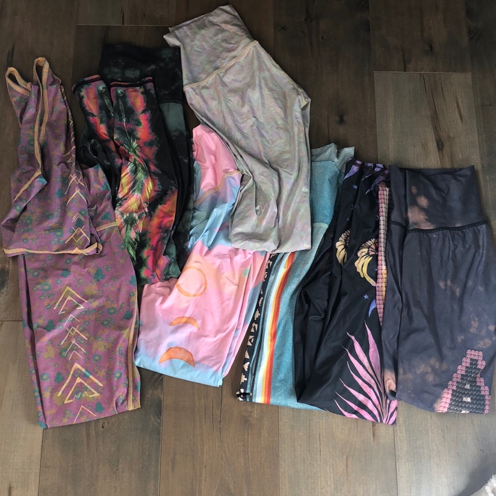 LOT- 7 pairs Teeki Leggings